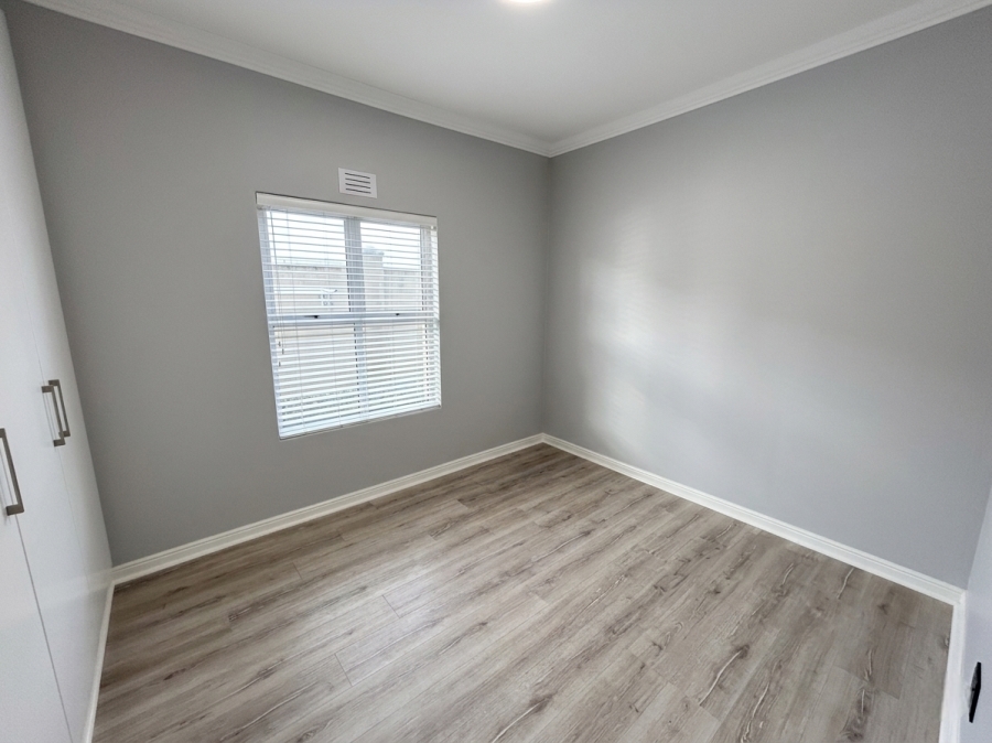To Let 3 Bedroom Property for Rent in Sunningdale Western Cape
